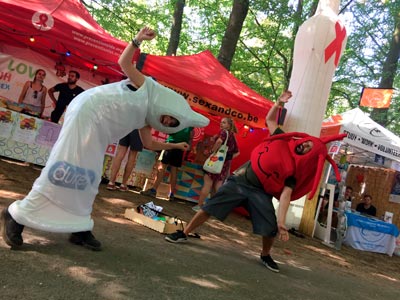 kpote-man-ist-boy-stand-pps-couleur-cafe-2018