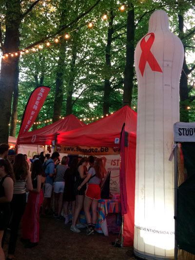 capote-gonflable-stand-pps-couleur-cafe-2018